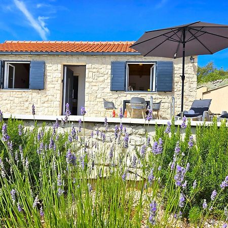 Вилла Stone House In Vineyard Рачишче Экстерьер фото
