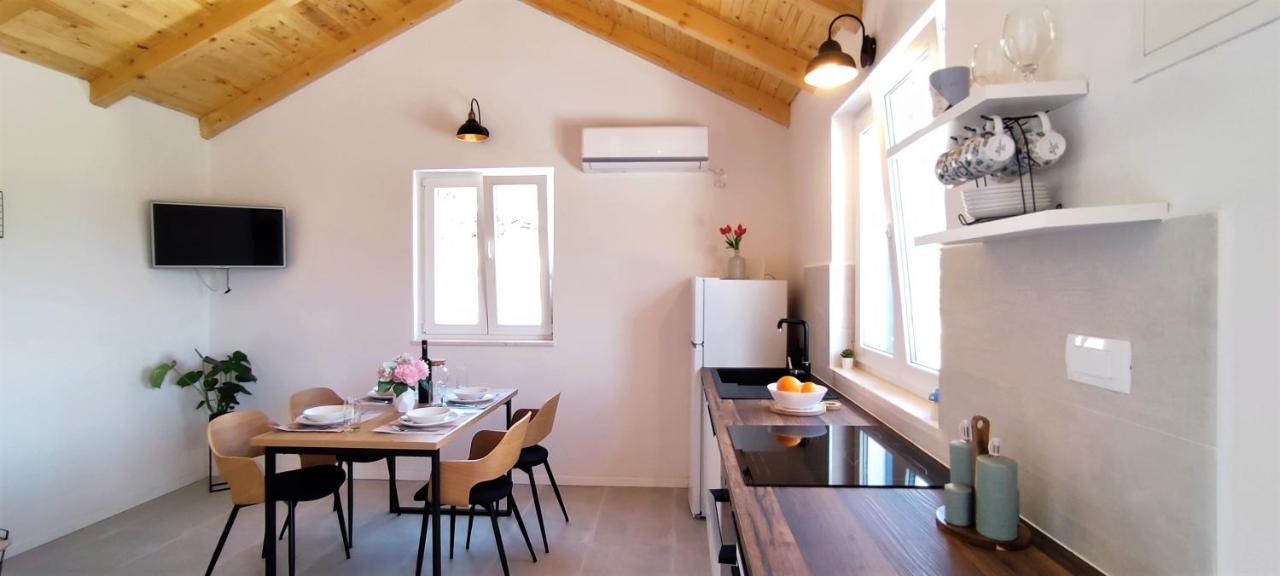 Вилла Stone House In Vineyard Рачишче Экстерьер фото